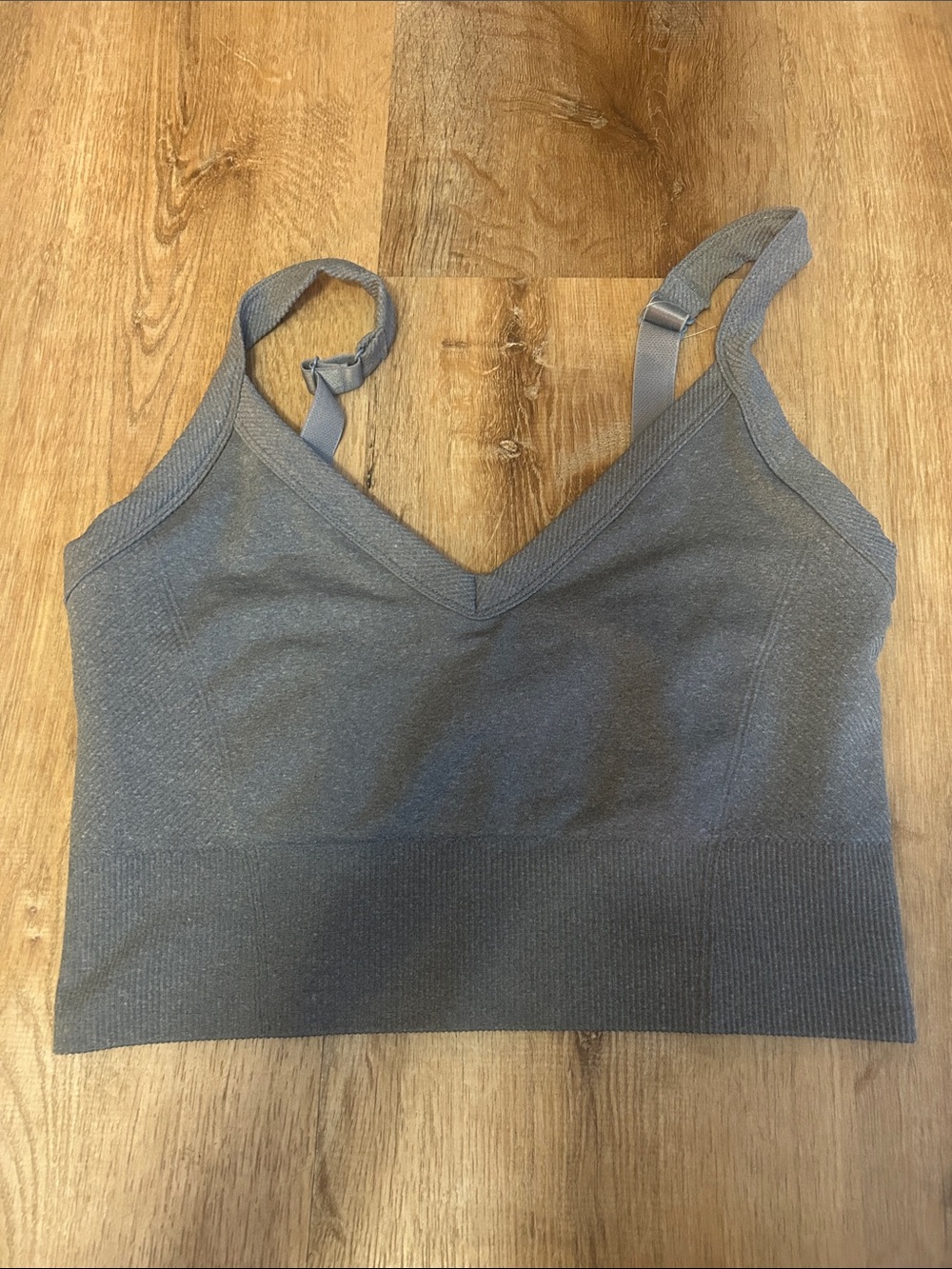 Old Navy Active Seamless Sports Bralette in Heather Charcoal. NWOT